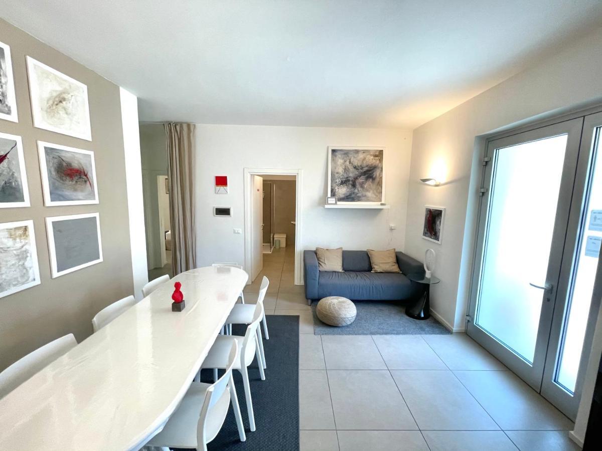 Carly'S Rooms Torbole Sul Garda Exterior foto