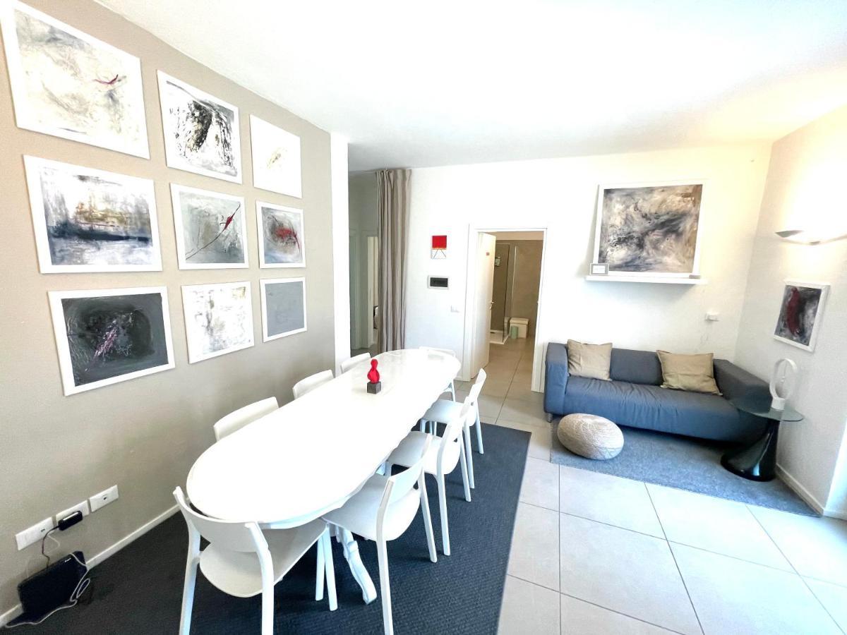 Carly'S Rooms Torbole Sul Garda Exterior foto