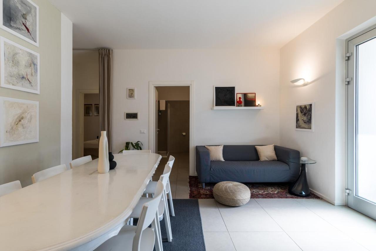 Carly'S Rooms Torbole Sul Garda Exterior foto