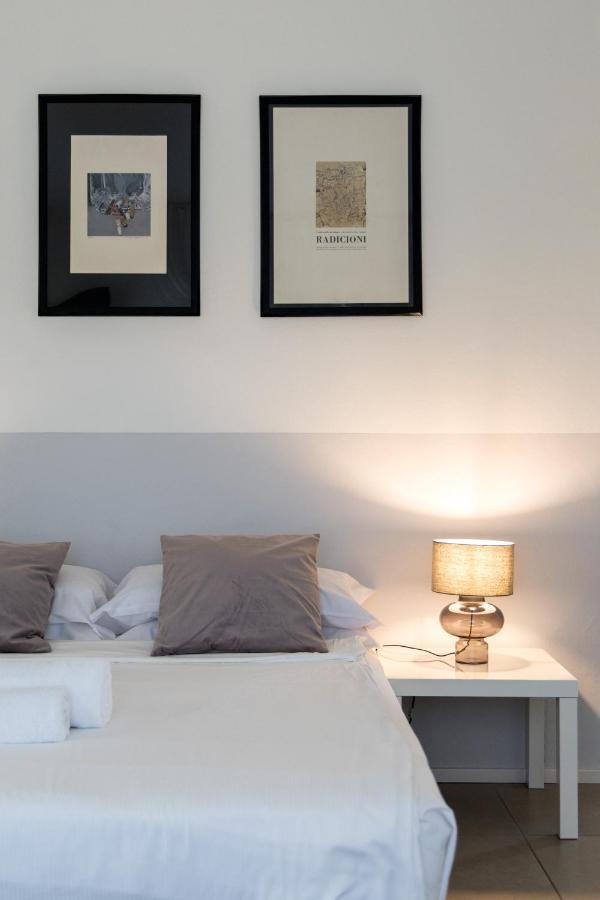 Carly'S Rooms Torbole Sul Garda Exterior foto